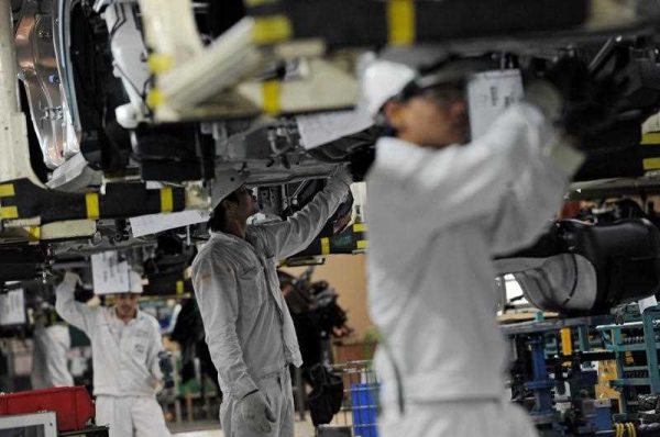 Thailand's manufacturing sector relies upon foreign technology and low labour costs. But Thailand needs to transition to a knowledge economy. (Photo: AAP)