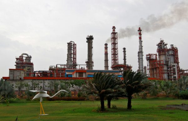 An oil refinery of Essar Oil — which runs India's second biggest private sector refinery — is pictured in Vadinar in the western state of Gujarat, India, 4 October 2016. (Photo: Reuters/Amit Dave).