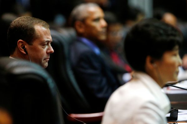 Russia's Prime Minister Dmitry Medvedev, former US president Barack Obama and South Korea's President Park Geun-hye attend an EAS Meeting alongside the ASEAN Summits in Vientiane, Laos 8 September, 2016. (Photo: Reuters/Jonathan Ernst).