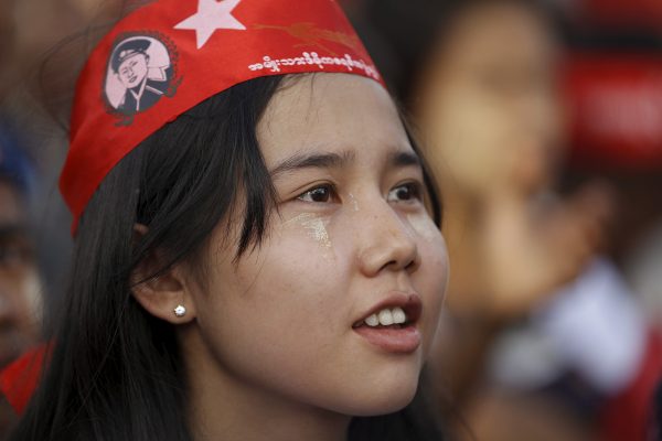 A supporter with a General Aung San headband at the rally where his daughter Aung San Suu Kyi is speaking, Mawlamyaing, Mon State, 16 May, 2015 (Photo: Reuters/ Soe Zeya Tun).