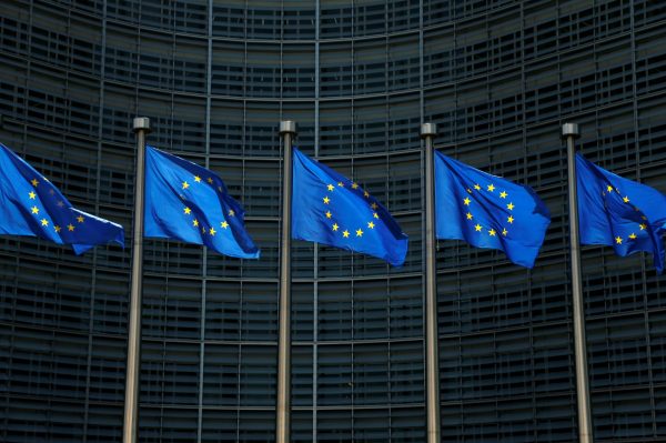 European Union flags flutter outside the EU Commission headquarters in Brussels, Belgium 14 June 2017. (Photo: Reuters/Francois Lenoir).