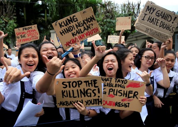 Catholic students protesting against the extra-judicial killings occurring under President Duterte's 'war on drugs' in Manila, 18 July, 2017 (Photo: Reuters/Romeo Ranoco).