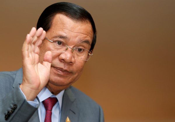 Cambodia's Prime Minister Hun Sen gestures as he attends a plenary session at the National Assembly of Cambodia in Phnom Penh, 16 October , 2017 (Photo: Reuters/Samrang Pring).