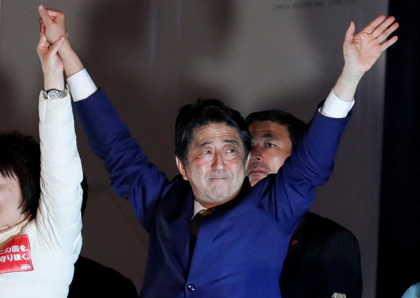 Japan's Prime Minister Shinzo Abe, leader of the Liberal Democratic Party, gestures at an election campaign rally in Tokyo, Japan 21 October 2017. (Photo: Reuters/Kim Kyung-Hoon).