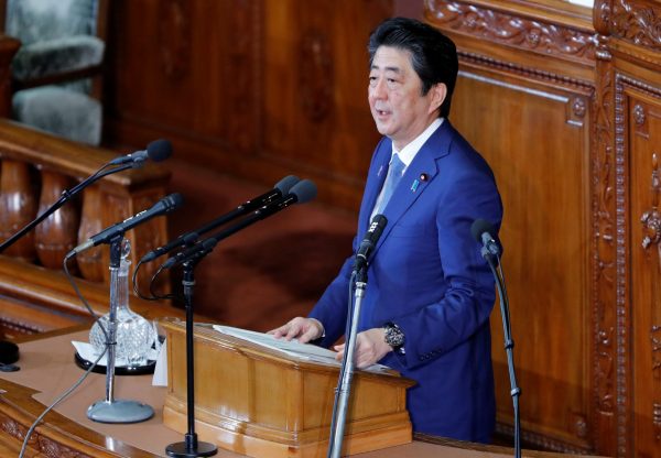 Japan's Prime Minister Shinzo Abe delivers his policy speech at the lower house of parliament in Tokyo, Japan, 17 November 2017 (Photo: Reuters/Kim Kyung-Hoon).