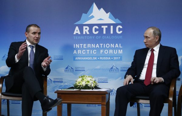 Russian President Vladimir Putin meets with President of Iceland Gudni Johannesson as part of the International Arctic Forum in Arkhangelsk, Russia, 30 March 2017 (Photo: Reuters/Sergei Karpukhin).