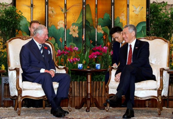 Britain’s Prince Charles meets Singapore’s Prime Minister Lee Hsien Loong at the Istana in Singapore, 31 October 2017 (Photo: Reuters/Edgar Su).