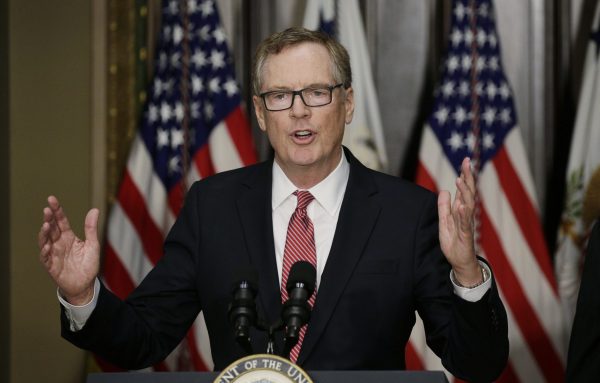 Robert Lighthizer speaks after he was sworn as US Trade Representative during a ceremony at the White House in Washington, United States, 15 May 2017 (Photo: Reuters/Kevin Lamarque).