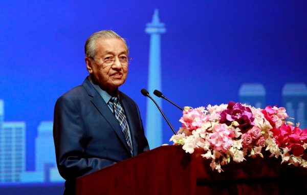 Malaysian Prime Minister Mahathir Mohamad gives a speech at Chulalongkorn University, Bangkok, Thailand, 25 October 2018 (Photo: Reuters/Soe Zeya Tun).