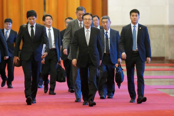 Japan's former national security council chief Shotaro Yachi arrives ahead of a meeting at the Great Hall of the People in Beijing, China, 25 August 2016 (Photo: Reuters/Wu Hong/Pool).