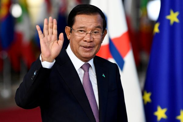 Cambodia's Prime Minister Hun Sen arrives at the ASEM leaders summit in Brussels, Belgium 18 October 2018 (Photo: Reuters/Piroschka van de Wouw).
