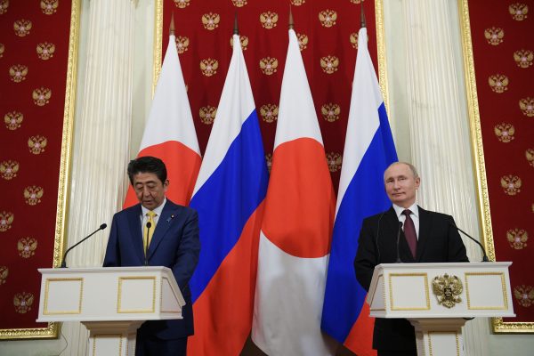 Russian President Vladimir Putin and Japanese Prime Minister Shinzo Abe make a joint statement following their meeting at the Kremlin in Moscow, Russia 22 January 2019 (Photo: Reuters/Alexei Druzhinin).