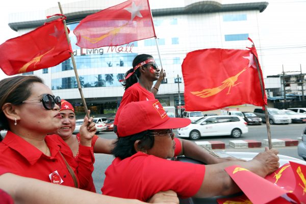 Supporters of National League for Democracy on a campaign rally for the by-election in Yangon, Myanmar, 1 November 2018 (Photo: Reuters/Ann Wang).