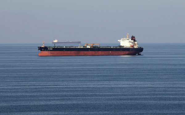 Oil tankers pass through the Strait of Hormuz, 21 December 2018. (Photo: Reuters/Hamad I Mohammed).