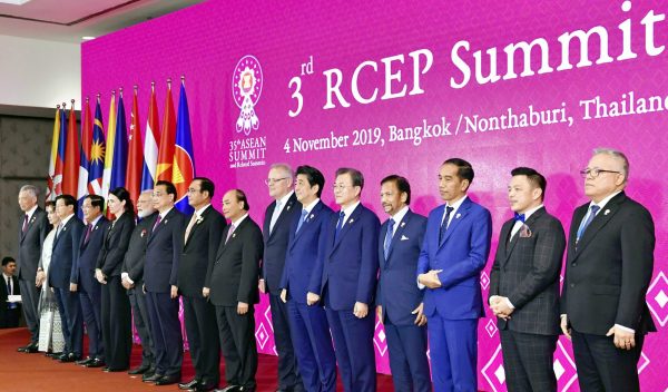 Members of the Regional Comprehensive Economic Partnership (RCEP) attend the 3rd RCEP Summit in Bangkok, Thailand, 4 November 2019 (Photo: Reuters/The Yomiuri Shimbun).