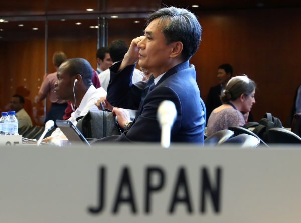 South Korea deputy trade minister Kim Seung-ho arrives for the General Council meeting where the worsening trade and diplomatic dispute between South Korea and Japan will be raised at the World Trade Organization (WTO) in Geneva, Switzerland, 24 July 2019 (Photo:Reuters/Denis Balibouse).