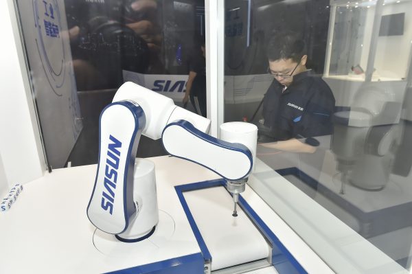 A robot arm is displayed at a research centre of Siasun Robot & Automation Co in Tianjin, China, 6 August 2019 (Photo: Reuters/Imagine China/File Photo).