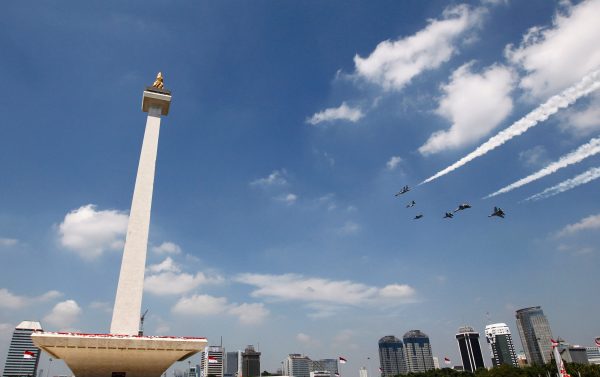 Indonesian Air Force planes fly near the National Monument in Jakarta, Indonesia, 17 August 2016 (Photo: Reuters/Iqro Rinaldi).