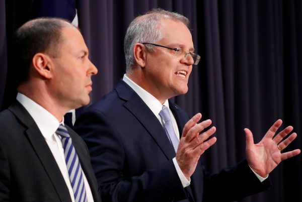 Australian Prime Minister Scott Morrison speaks next to Treasurer Josh Frydenberg during a news conference in Canberra, Australia (Photo: Reuters/David Gray).