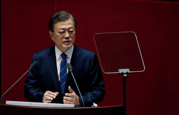 South Korean President Moon Jae-in speaks at the National Assembly in Seoul, South Korea, 28 October, 2020 (Photo: Reuters/Jeon Heon-Kyun/Pool)