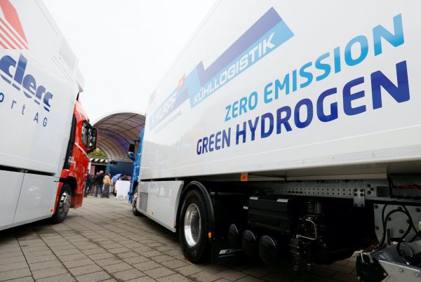 A new hydrogen fuel cell truck made by Hyundai is pictured ahead of a media presentation for the zero-emission transport of goods at the Verkehrshaus Luzern (Swiss Museum of Transport) in Luzern, Switzerland, 7 October, 2020 (Photo: Reuters/Denis Balibouse).