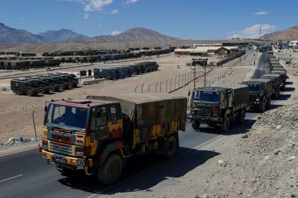 Military trucks carrying supplies move towards forward areas in the Ladakh region, 15 September, 2020 (Photo: Reuters/Danish Siddiqui).