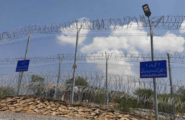 A general view of border fencing between Afghanistan and Pakistan is seen during an organised media tour to the Pakistan-Afghanistan crossing border, in Torkham, Pakistan 2 September 2021 (Photo: Reuters/Salahuddin).