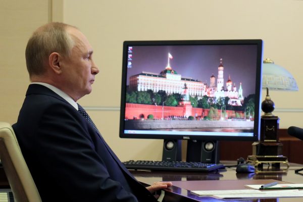 Russian President Vladimir Putin attends the G20 summit via a video link at his residence outside Moscow, Russia, 31 October 2021 (Photo: Reuters/Sputnik/Evgeniy Paulin/Kremlin).