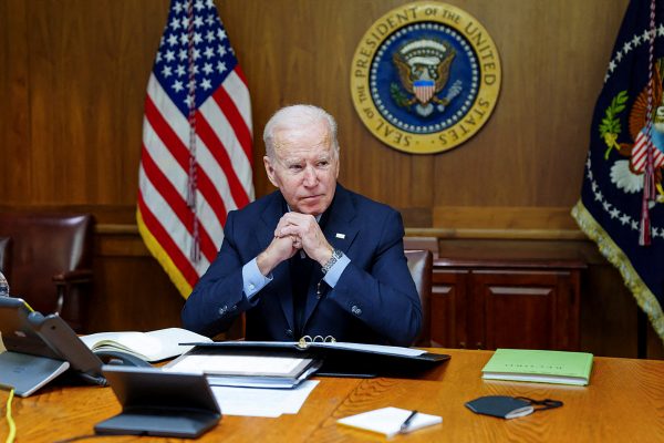 U.S. President Joe Biden speaks on the phone with Russia's President Vladimir Putin in Thurmont, United States, 12 February, 2022 (Photo: Reuters)