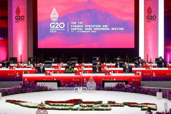 Indonesia’s Minister of Finance Sri Mulyani and Central Bank Governor Perry Warjiyo lead the opening ceremony of the G20 finance ministers and central bank governors meeting in Jakarta, Indonesia, 17 February 2022 (Photo: Reuters/Mast Irham).