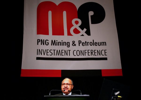 Peter O'Neill, then Prime Minister of Papua New Guinea (PNG), speaks during the opening of the PNG Mining and Petroleum Investment conference in Sydney, Australia, 5 December 2016 (Photo: REUTERS/David Gray).