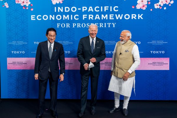 US President Joe Biden poses with India Prime Minister Narendra Modi (left) and Japan Prime Minister Fumio Kishida as he announced the countries that are joining the new Indo-Pacific Economic Framework during his visit to Tokyo (Photo: Reuters).