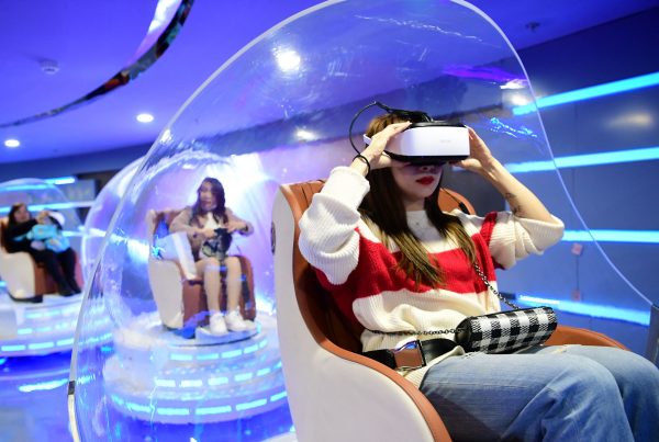 Chinese moviegoers visit the VR movie theater of Er Dong Pictures at the Place, Beijing, China, 27 March 2019 (Photo: Reuters/Oriental Image).