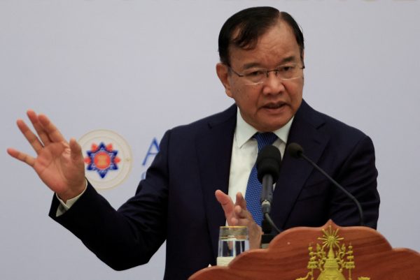 Cambodia's Foreign Minister Prak Sokhonn speaks during a news conference after the conclusion of the ASEAN foreign ministers' meeting in Phnom Penh, Cambodia, 6 August 2022 (REUTERS/Soe Zeya Tun via Reuters Connect)