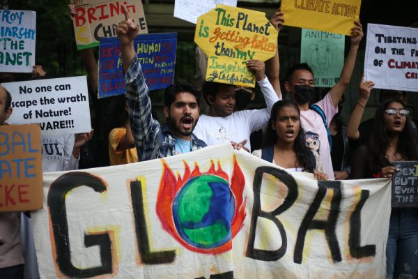 Protesters hold banners and placards as they participate in ‘Global Climate Strike’ as a part of ‘fridays for future’ movement, New Delhi, India, 23 September 2022 (Photo: Arrush Chopra/NurPhoto/Reuters).