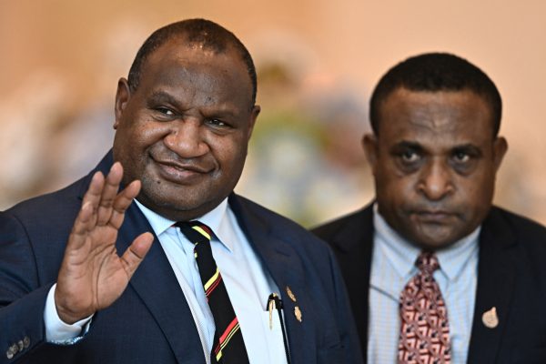 Papua New Guinea's Prime Minister James Marape arrives to attend APEC Leader's Dialogue with APEC Business Advisory Council during the Asia-Pacific Economic Cooperation (APEC) summit, 18 November 2022, in Bangkok, Thailand (Photo: Reuters/Lillian Suwanrumpha/Pool).