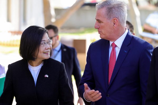 Taiwan's President Tsai Ing-wen meets U.S. Speaker of the House Kevin McCarthy at the Ronald Reagan Presidential Library in Simi Valley, California, United States, 5 April 2023 (Photo: Reuters/David Swanson).