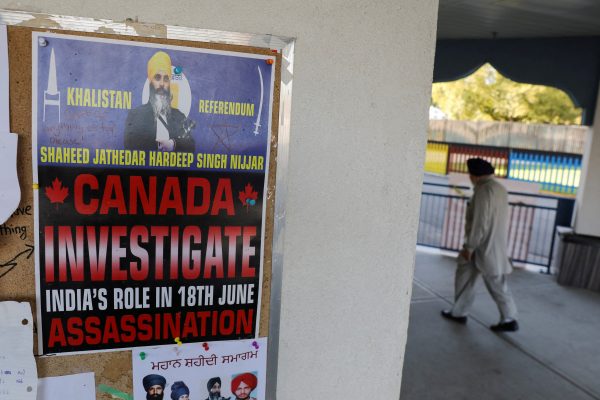 A sign asking for an investigation on India's role in the killing of Sikh leader Hardeep Singh Nijjar is seen at the Guru Nanak Sikh Gurdwara temple, in Surrey, British Columbia, Canada, 20 September 2023 (Photo: Reuters/Chris Helgren).