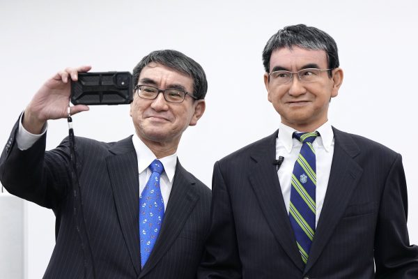 Japanese Digital Minister Taro Kono takes a selfie, Tokyo, 21 October 2022 (Photo: Kyodo via Reuters).
