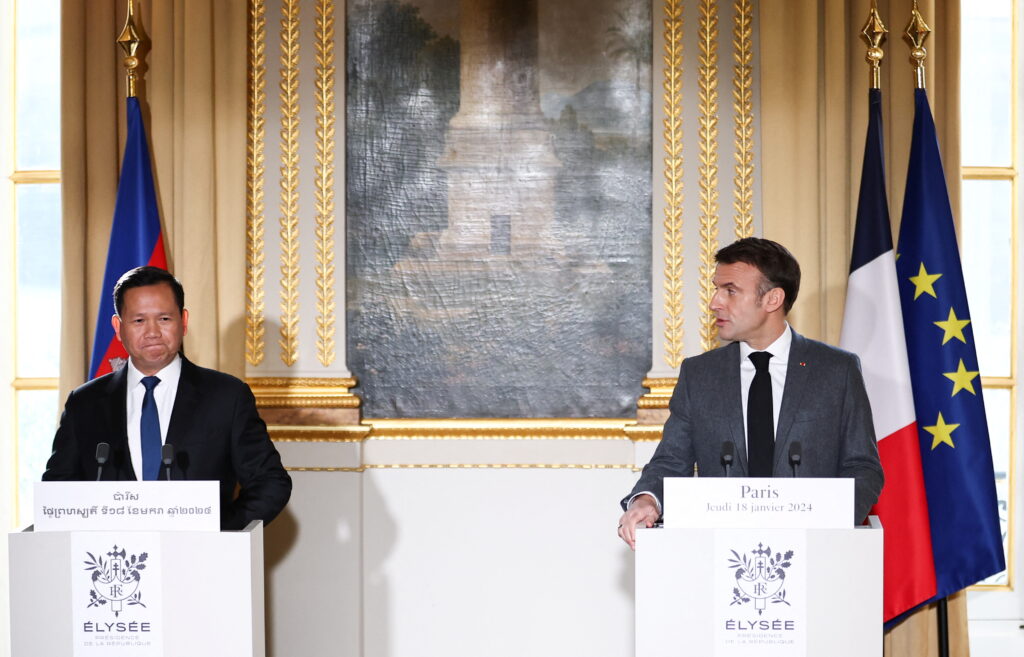 French President Emmanuel Macron and Cambodian Prime Minister Hun Manet give a joint statement during their meeting in Paris, France, 18 January 2024. (Photo: Reuters/Mohammed Badra).