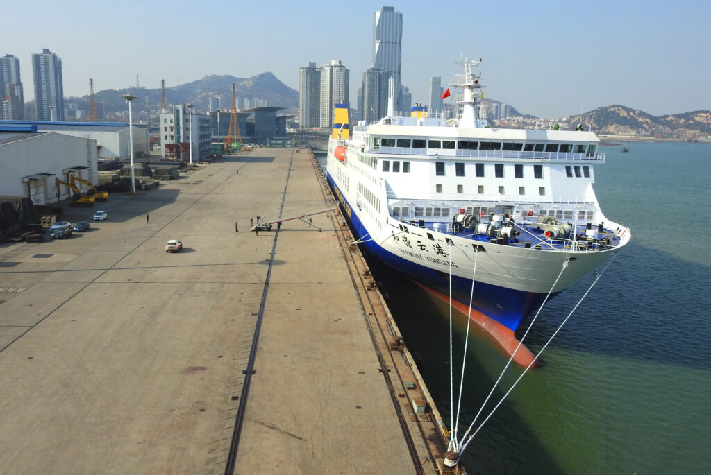 Asia's largest ro-ro cruise ship 'Harmony Yungang' anchored on the quay of the Port of Lianyungang in Lianyungang city, east China's Jiangsu province, 16 December 2017 (Photo: Reuters/Oriental Image).