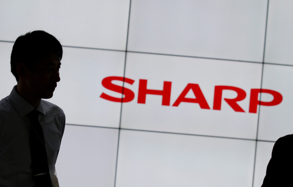 A logo of Sharp Corp is pictured at CEATEC (Combined Exhibition of Advanced Technologies), Chiba, Japan, 3 October 2016 (Photo: Reuters/Toru Hanai).