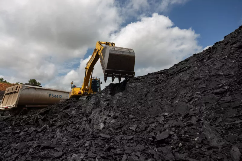 Coal mining activities in East Kalimantan, Indonesia, 12 October 2021 (Photo: Reuters/Afriadi Hikmal).