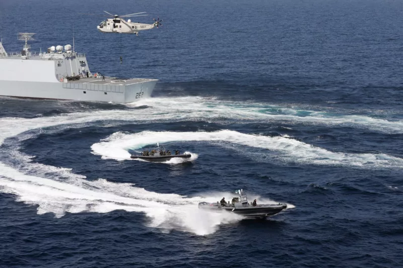 Pakistan Navy's special force conducts a joint counter piracy demo, the North Arabian Sea near Karachi, Pakistan, 13 February 2023 (Photo: Reuters/Akhtar Soomro).