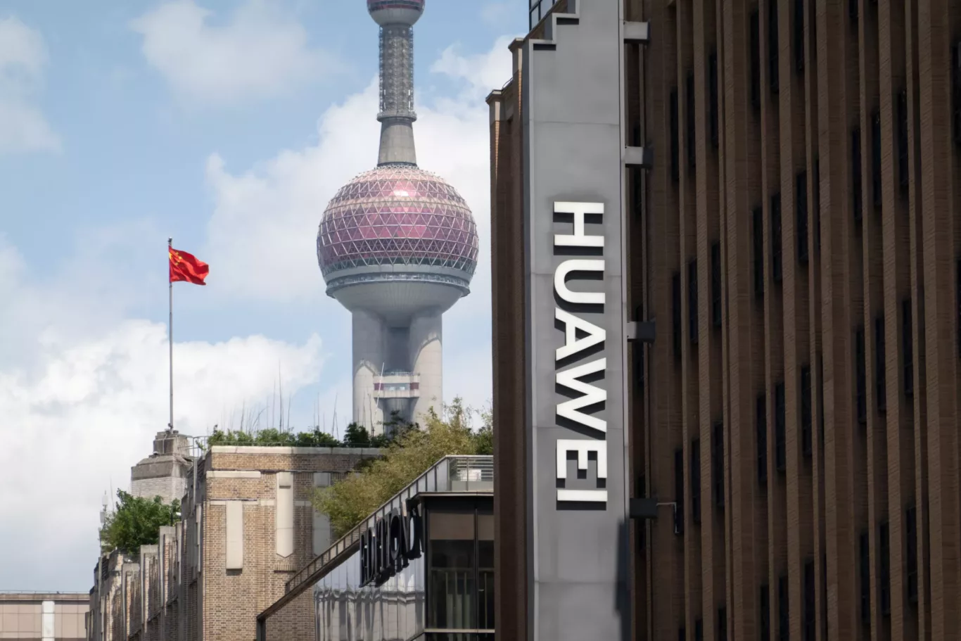 The company LOGO of Huawei's global flagship store is seen on the pedestrian street of Nanjing Road in Shanghai, China, 8 May 2024 (Photo: Reuters/CFOTO/Sipa USA).