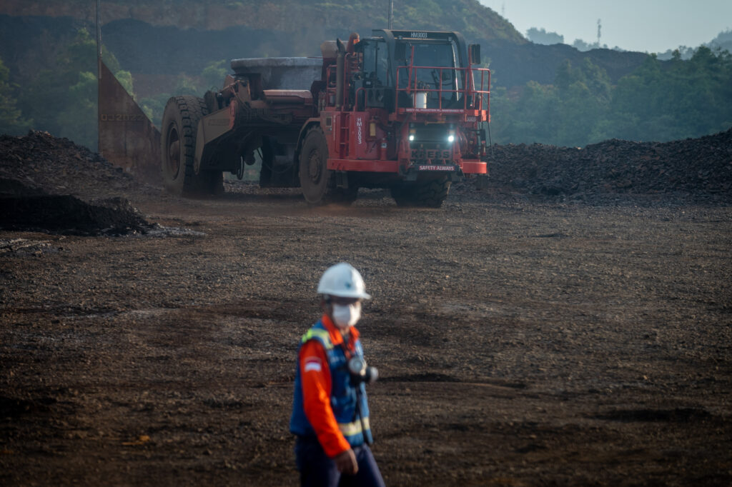 A truck unit sheds slag to the dumping site at a nickel processing plant operated by PT Vale in Sorowako, Indonesia. (Photo: Reuters/Hariandi Hafid / SOPA Images/Sipa USA)
