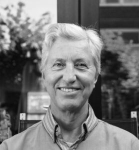 Video anime porno Mening sikim sohilda qattiq boldi